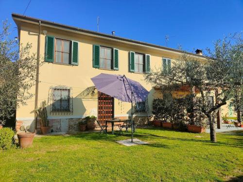 Camaiore House | Holiday Home in Camaiore near Sandy Beaches