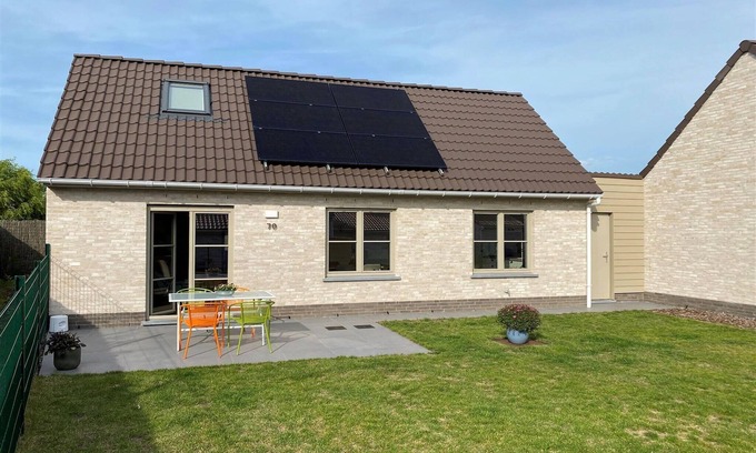 Koksijde House | Holiday Home in Koksijde with BBQ & Garden