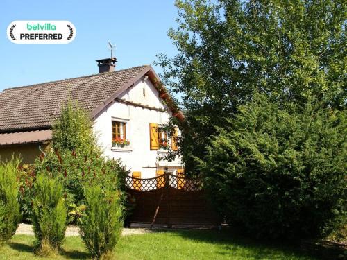 La Chapelle-aux-Bois House | Holiday Home in La Chapelle with Garden