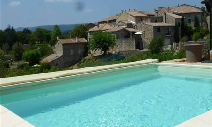 Les Assions House | Holiday Home in Nature with Pool