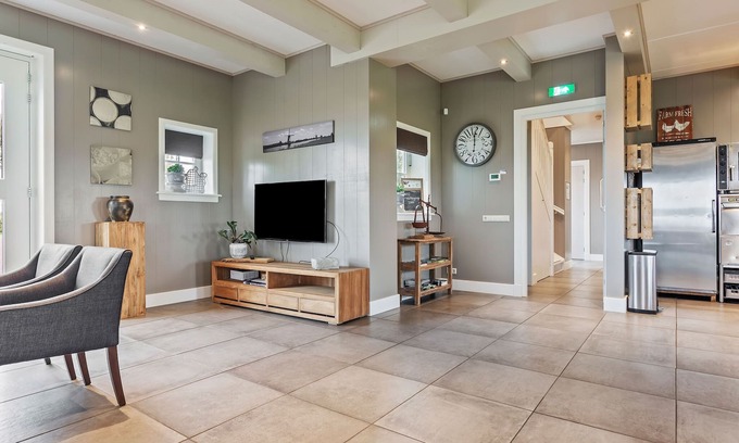 Municipality of Beemster House | Holiday Home in Beemster by Windmill