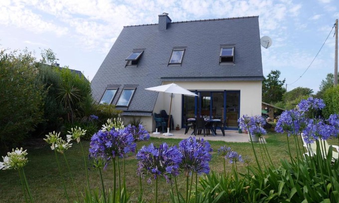 Brignogan-Plage House | Holiday Home in Plouneour near Sandy Beach