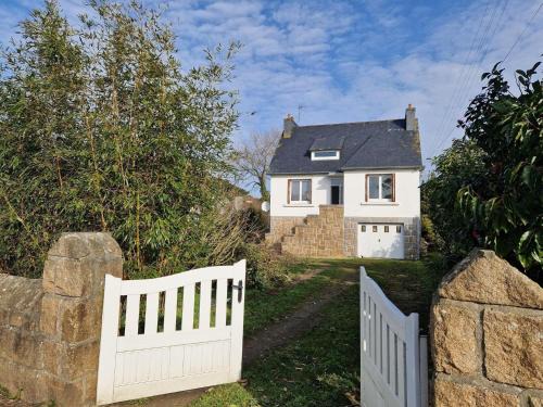 Penvenan House | Holiday Home in Port-Blanc near Les Dunes Beach