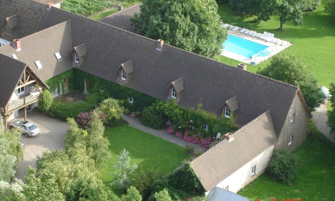 Quend House | Holiday Home in Quend near Forest and Sea