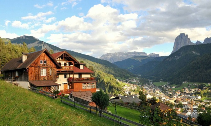 Ortisei Apartment | Holiday home in quiet and sunny location. Perfect for families and friends.