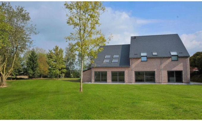 Somme-Leuze House | Holiday Home in Somme-Leuze with Pool & Sauna