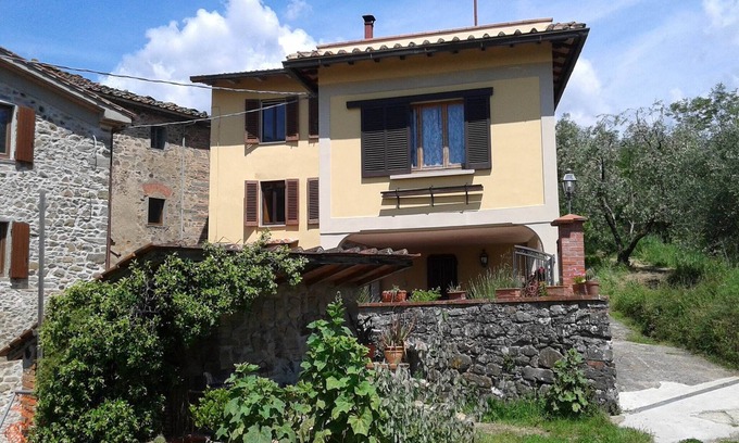 Marliana Villa | Holiday Home in Tuscany with Stunning Views