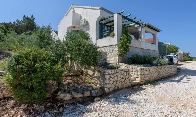 Veli Rat House | Holiday Home in Veli Rat with Seaview, Terrace, Air condition, WIFI (3559-1)