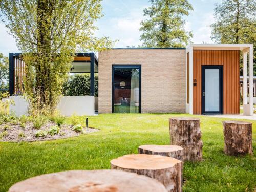 Voorthuizen House | Holiday Home in Voorthuizen near Veluwe