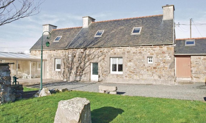Kerbors House | Holiday Home Kerbors Wx-1650