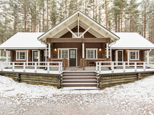 Jamijarvi House | Holiday Home Kilpolan karoliina by Interhome