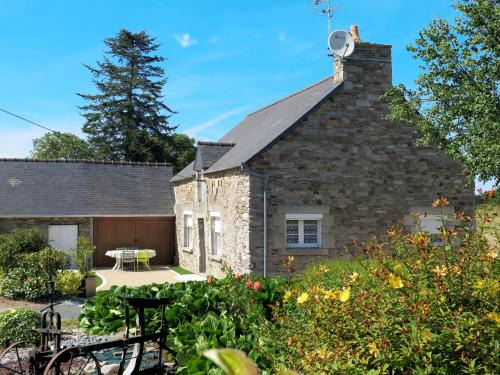 Matignon House | Holiday Home L'Egven by Interhome