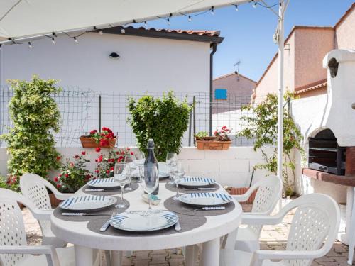 Sainte-Marie-Plage House | Holiday Home Le Canigounenc by Interhome