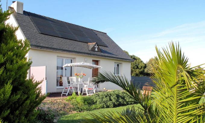 Ploubazlanec House | Holiday Home l'Hermine by Interhome