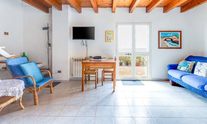 Cuglieri House | Holiday Home 'La Casa Lucia' with Sea View, Private Terrace and Wi-Fi