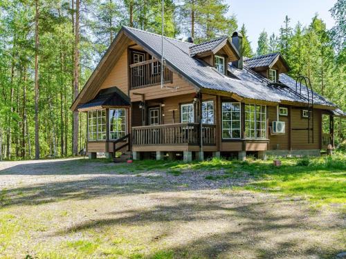 Juuka House | Holiday Home Lakunlahti by Interhome