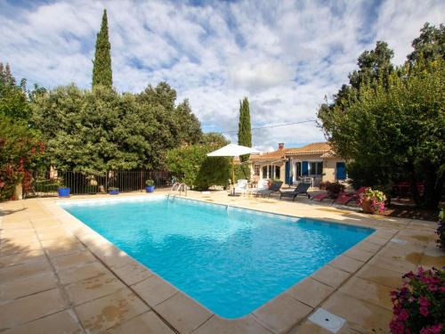 Mazan House | Holiday Home Les Amandiers by Interhome