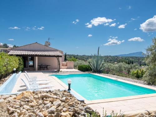 Tavernes House | Holiday Home Les Velours by Interhome