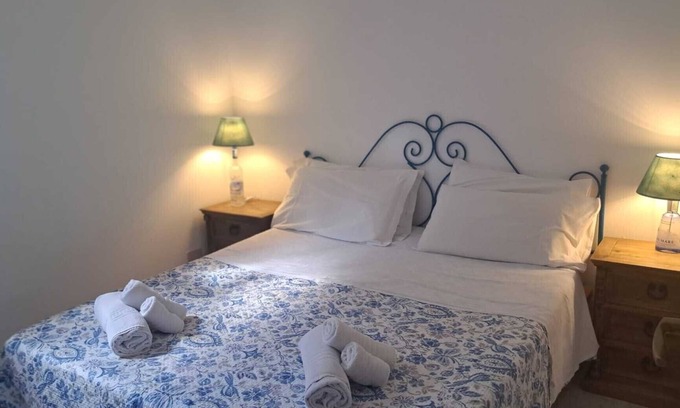 Tropea House | Holiday Home 'Litto 1' with Private Terrace, Wi-Fi and Air Conditioning