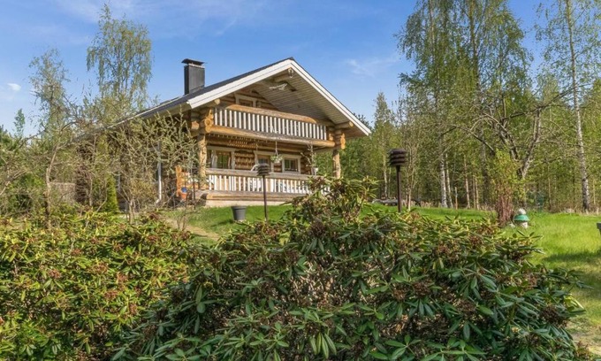 Hiukkajoki House | Holiday Home Luonnonhelma