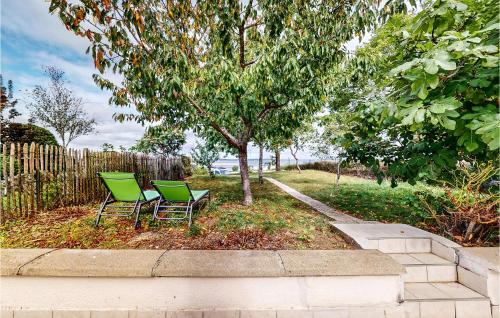 Mesnil-Saint-Pere House | Holiday Home Mesnil St Pere Cottages De Port