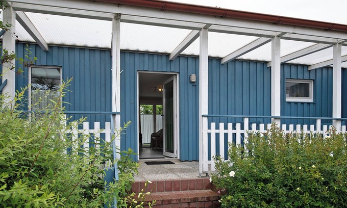Meschendorf House | Holiday Home 'Möve Aba Bungalow 64' with Private Terrace, Shared Garden and Wi-Fi