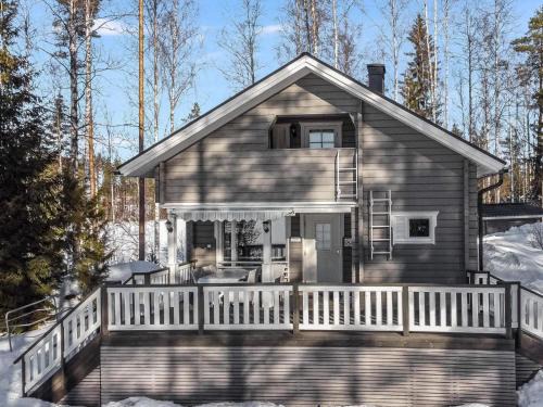 Rautalampi House | Holiday Home Naurisniemi by Interhome