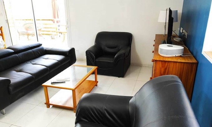 Givonne House | Holiday Home near Lake and Leisure in Bannet