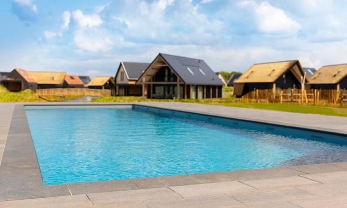 Nieuwvliet House | Holiday Home near North Sea Beach
