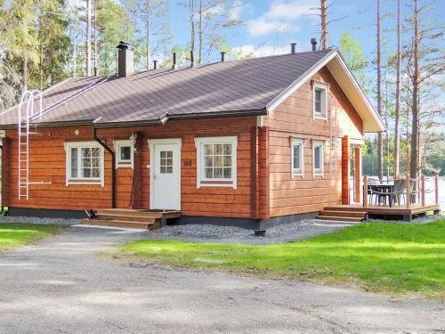 Joensuu House | Holiday Home Nesterin helmi by Interhome