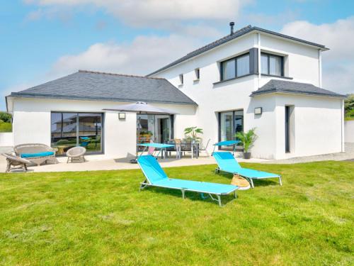 Telgruc-sur-Mer House | Holiday Home Orphée by Interhome