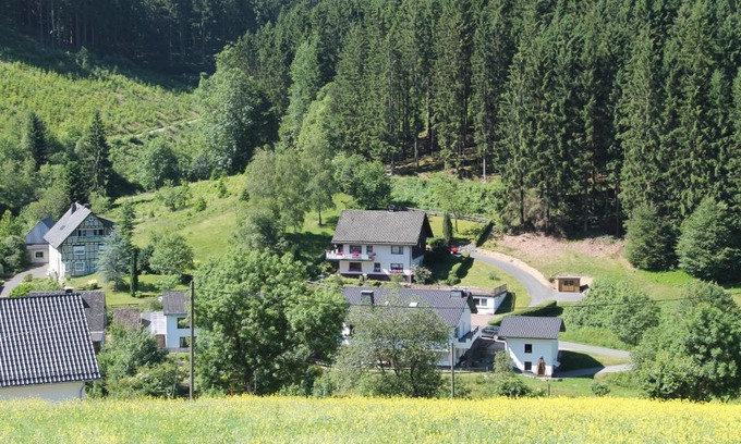 Sorpetal Apartment | Holiday Home Rehsiepen