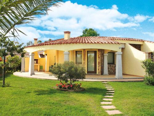 Costa Rei House | Holiday Home Rei Sole - REI300 by Interhome