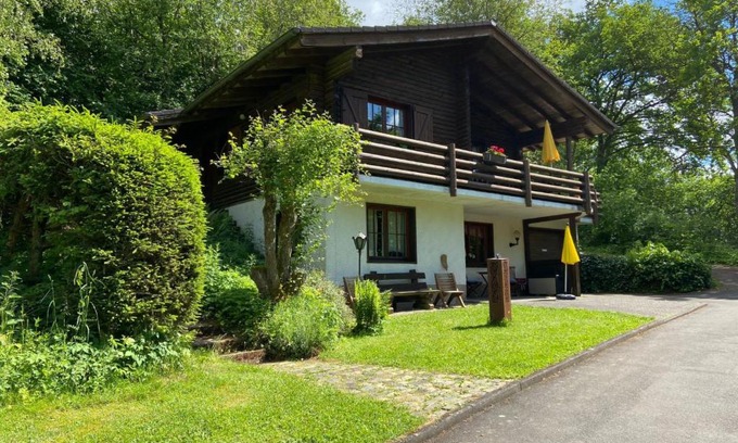 Schoenecken House | Holiday Home Reinskopf-3 by Interhome