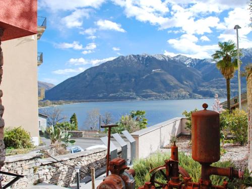 Minusio House | Holiday Home Rossella by Interhome