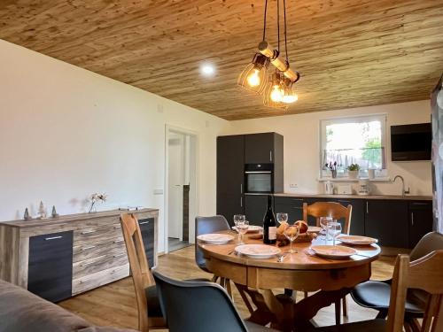 Grafenhausen House | Holiday Home Rothüsli 15 by Interhome