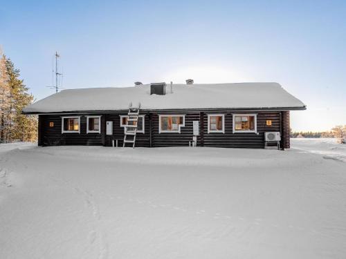 Kuusamo House | Holiday Home Ruka-kitkan lomamajat-varpunen by Interhome