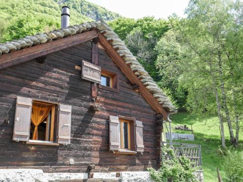 Pollegio House | Holiday Home Rustico 1787 by Interhome