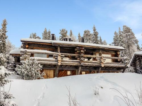 Salla House | Holiday Home Sallanhelmi c1 by Interhome
