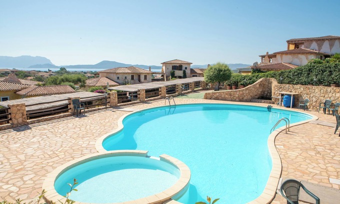 Pittulongu House | Holiday home 'Sardegnaot vista mare piscina e spa' with Pool and Whirlpool