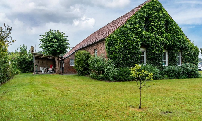 Jever House | Holiday Home 'Schenum' with Private Terrace and Private Garden