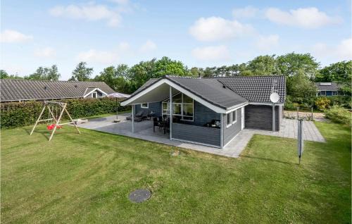 Skaven Strand House | Holiday Home Sivsangervænget X