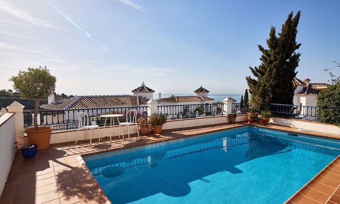 Frigiliana House | Holiday Home "Stunning Villa with Private Pool", Sea View & Wi-Fi