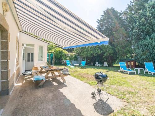 Audierne House | Holiday Home Ti ar Stang by Interhome