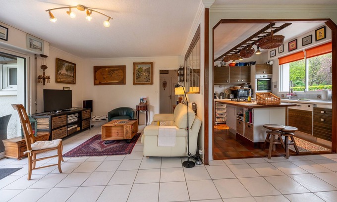 Saint-Nolff House | Holiday Home 'Ty Clafout' 2* with Private Terrace, Private Garden and Wi-Fi