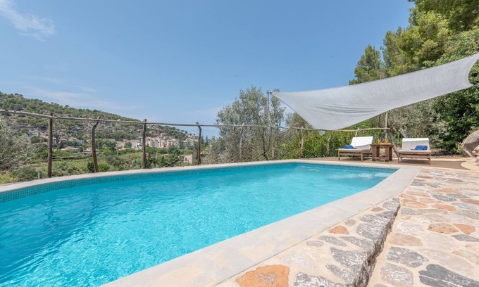 Puerto de Soller House | Holiday Home “Villa Cami de la Mar” with Mountain View, Wi-Fi, Garden & Terrace