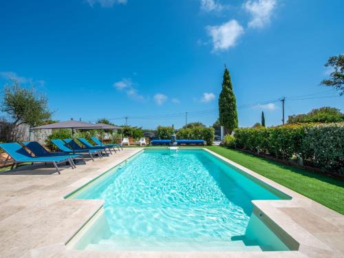 Cavalaire-sur-Mer House | Holiday Home Villa Cannelle by Interhome