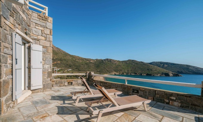 Ganema House | Holiday Home 'Villa Ganema 2' with Private Pool, Wi-Fi and Air Conditioning