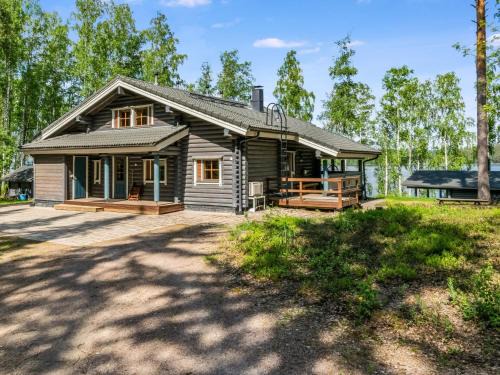 Tiainen House | Holiday Home Villa kotikoivu by Interhome