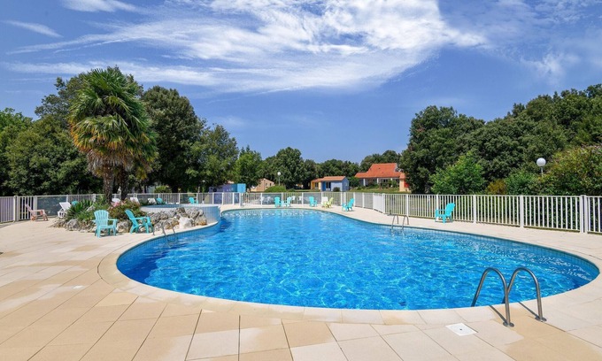 Saint-Savinien House | Holiday home with pool in Saint-Savinien